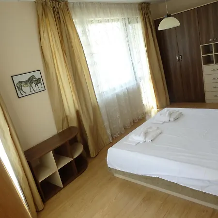 Top Center Yoan Ekzarh Apartamento Varna